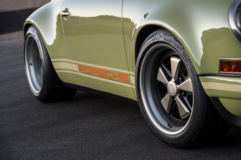 Illustration for article titled Just Sit There And Drool Over The Gorgeous New Singer 911